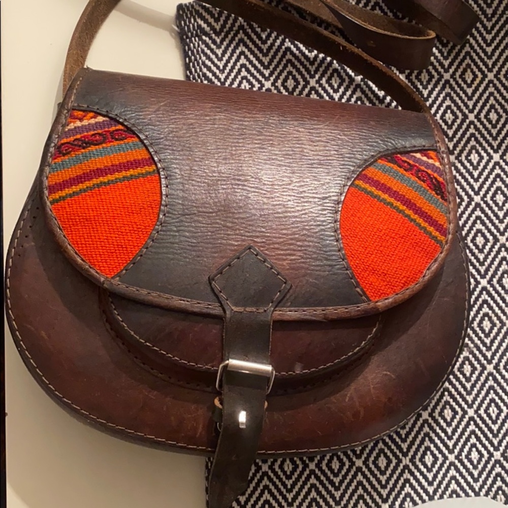 Andean Crossbody Leather Purse